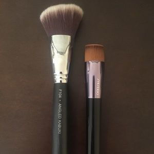 Bundle of 2 Brushes